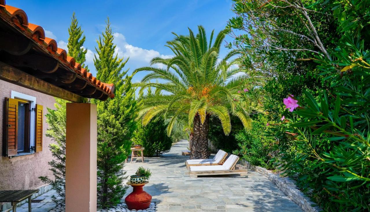 Giola Bungalows Sirines Astris Eksteriør billede