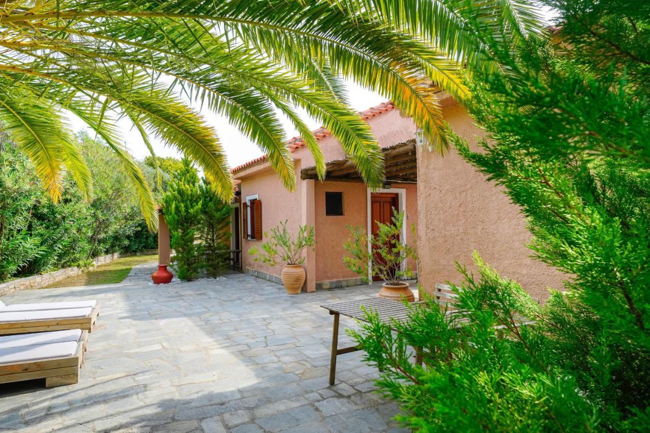 Giola Bungalows Sirines Astris Eksteriør billede